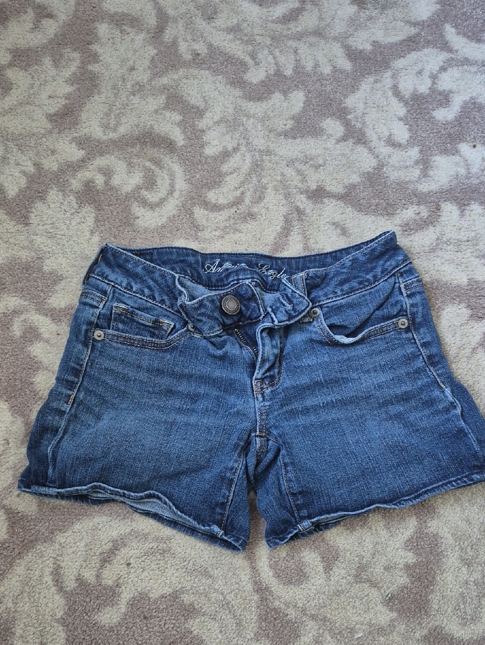American Eagle Outfitters Blue Denim Low-Rise Women's Jean Shorts